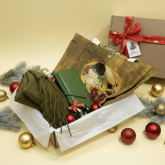 Коледна кутия "Целувката"