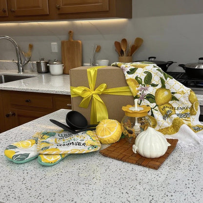 Кутия "У дома"